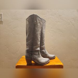FRYE Women's Gray Leather Heeled Boots